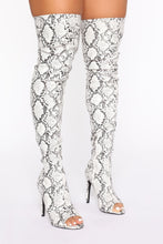 Load image into Gallery viewer, Feline Heeled Boots - Black/White
