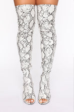 Load image into Gallery viewer, Feline Heeled Boots - Black/White
