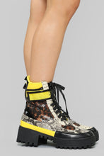 Load image into Gallery viewer, Electric Wave Bootie - Leopard
