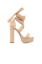 Load image into Gallery viewer, Plot Twist Heel - Natural
