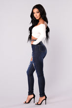 Load image into Gallery viewer, Myina Criss Cross Top - Off White
